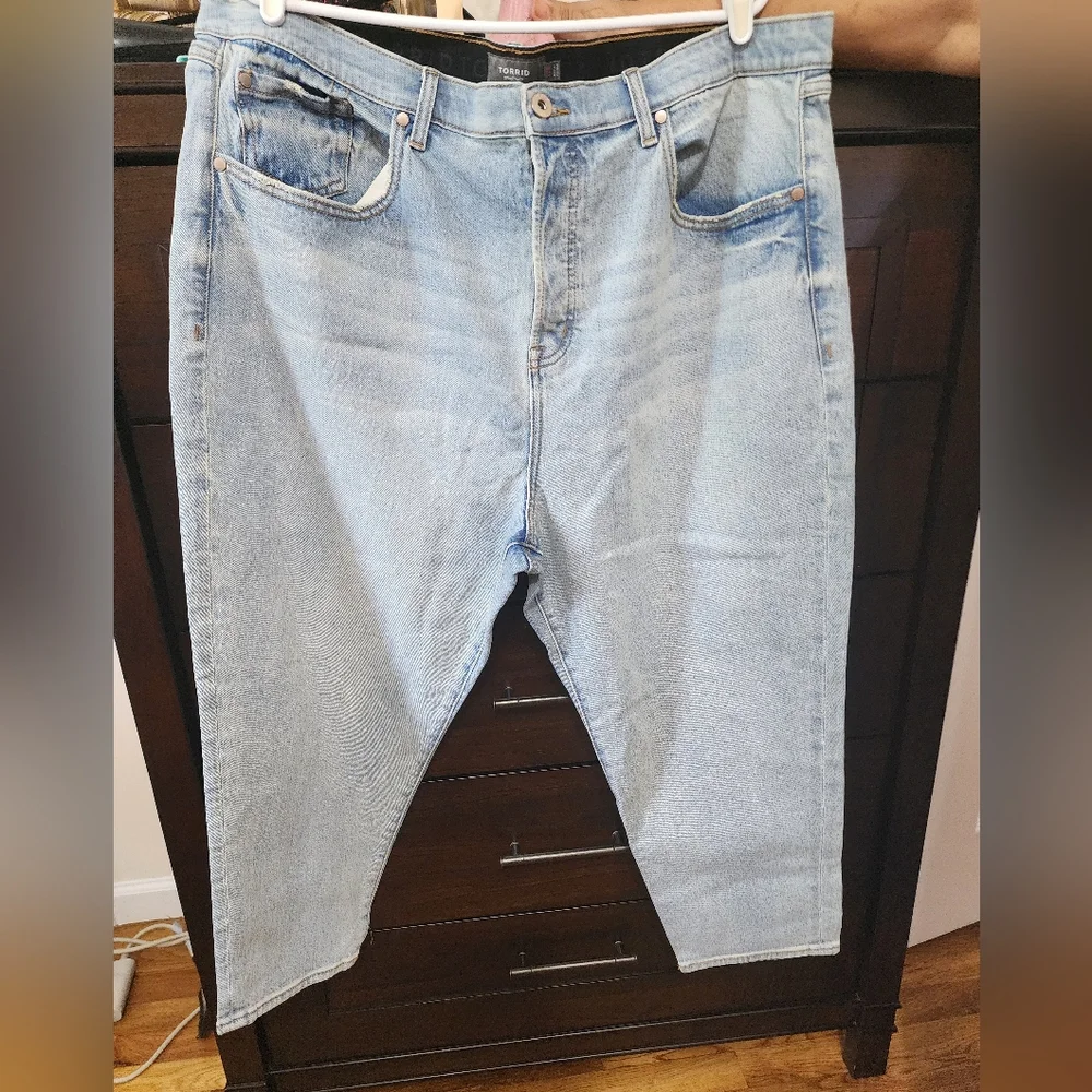 Torrid Jeans 22 Short - Picture 1 of 9
